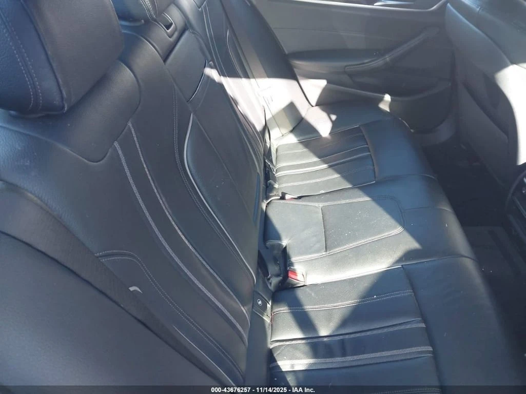 BMW 540 * XDRIVE * CARFAX * БЕЗ ПЪРВОНАЧАЛНА ВНОСКА - изображение 8