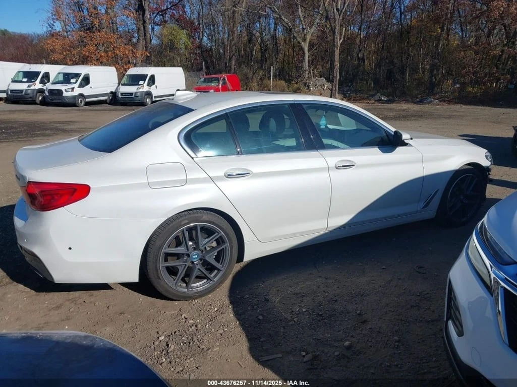 BMW 540 * XDRIVE * CARFAX *    | Mobile.bg   13