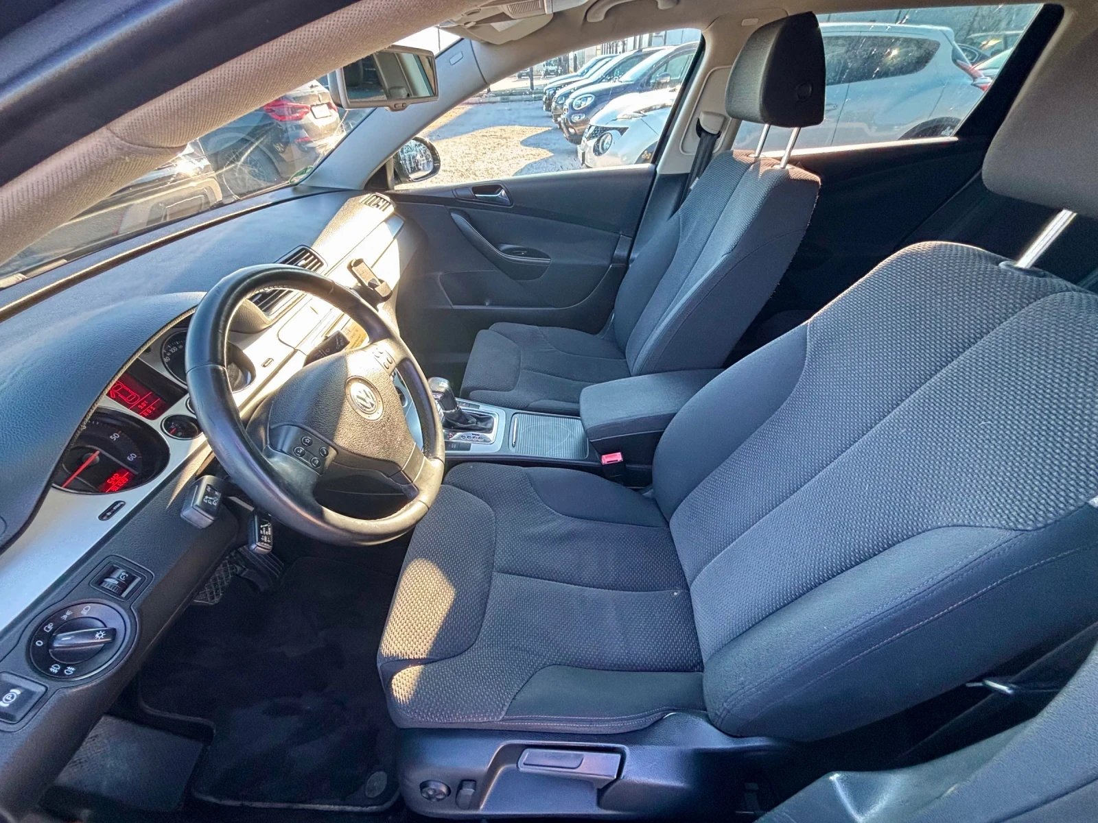 VW Passat 2.0TDI AVTOMAT NAVI - изображение 8