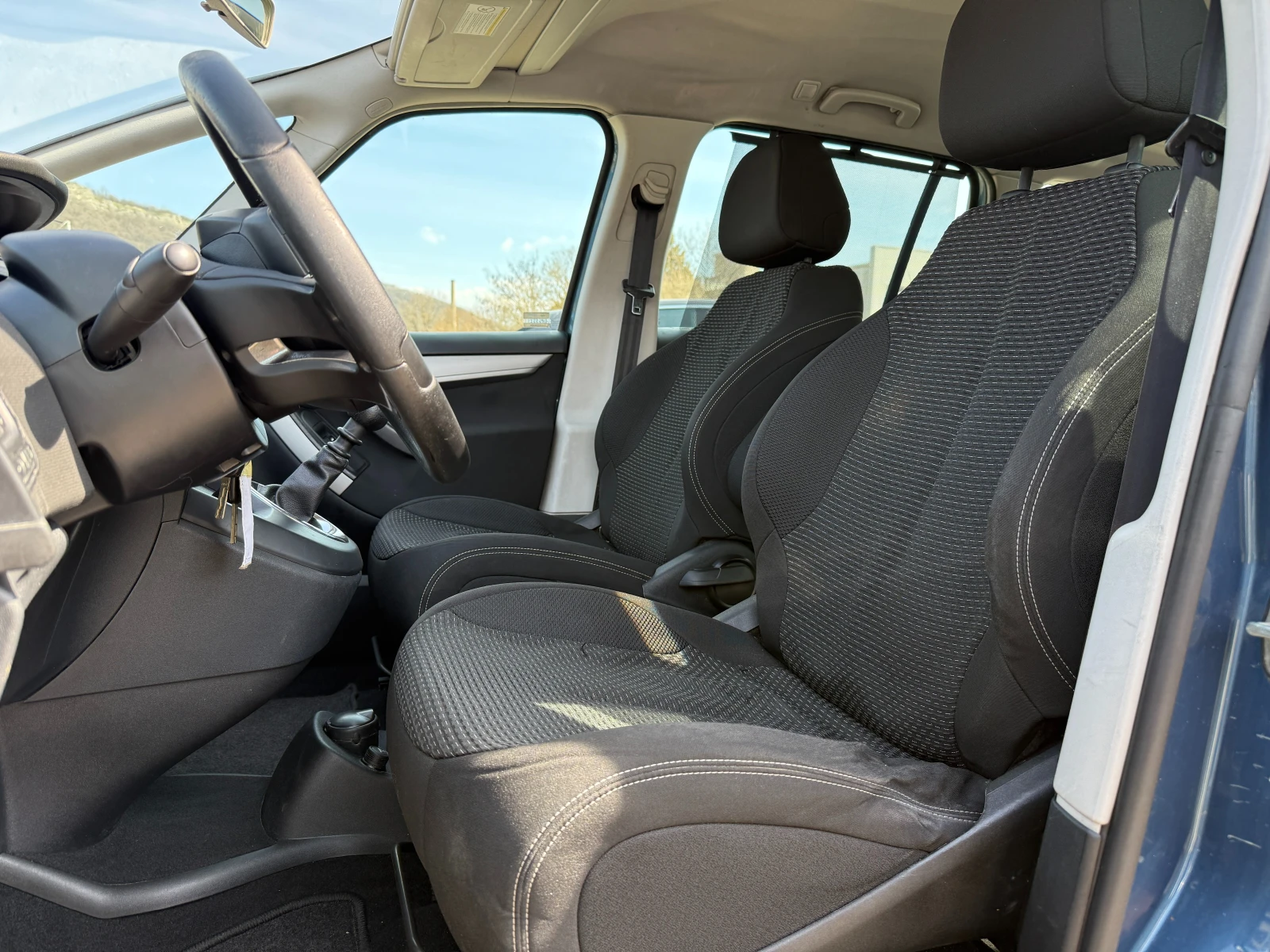 Citroen Grand C4 Picasso 2.0HDI-7 Местен-климатроник-ел пакет, снимка 9 - Автомобили и джипове - 53984988