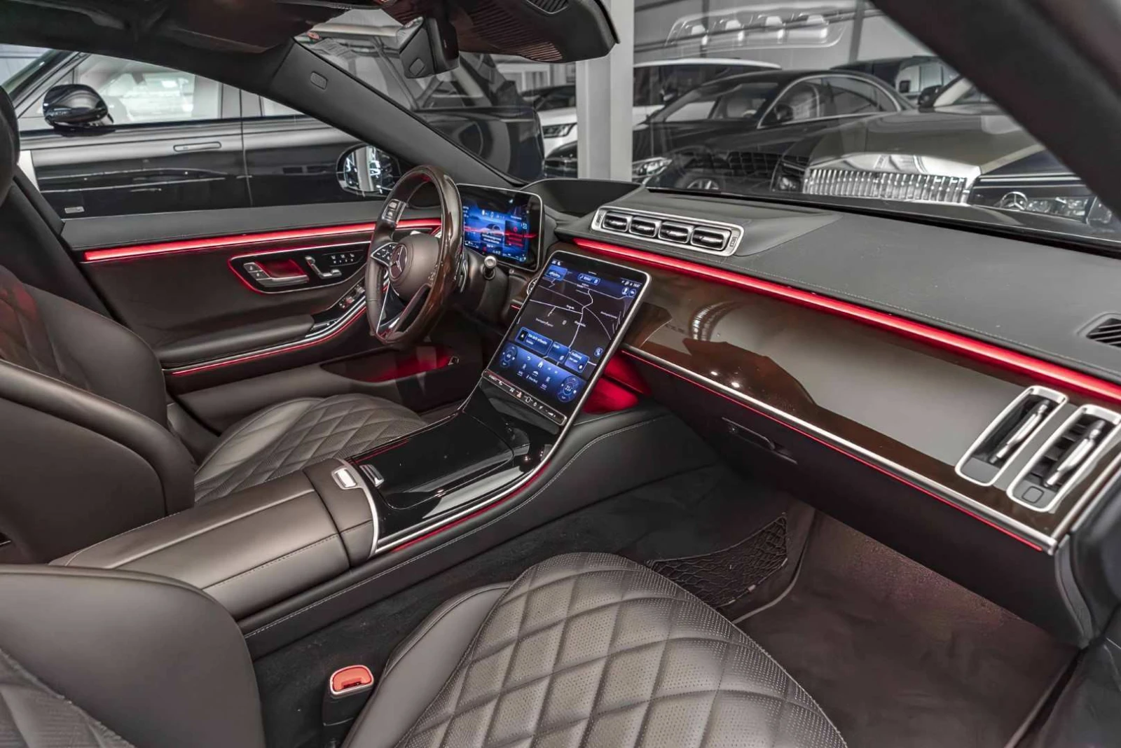 Mercedes-Benz S 350 FACELIFT* AMG* 3 TV* EXCLUSIVE* , снимка 13 - Автомобили и джипове - 54158455