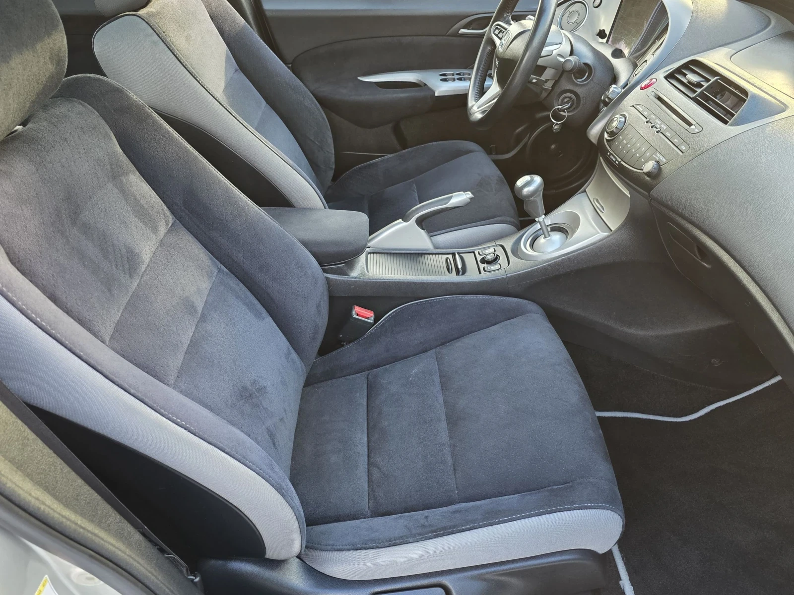 Honda Civic 2.2 i-CTDi Германия, снимка 15 - Автомобили и джипове - 54391114