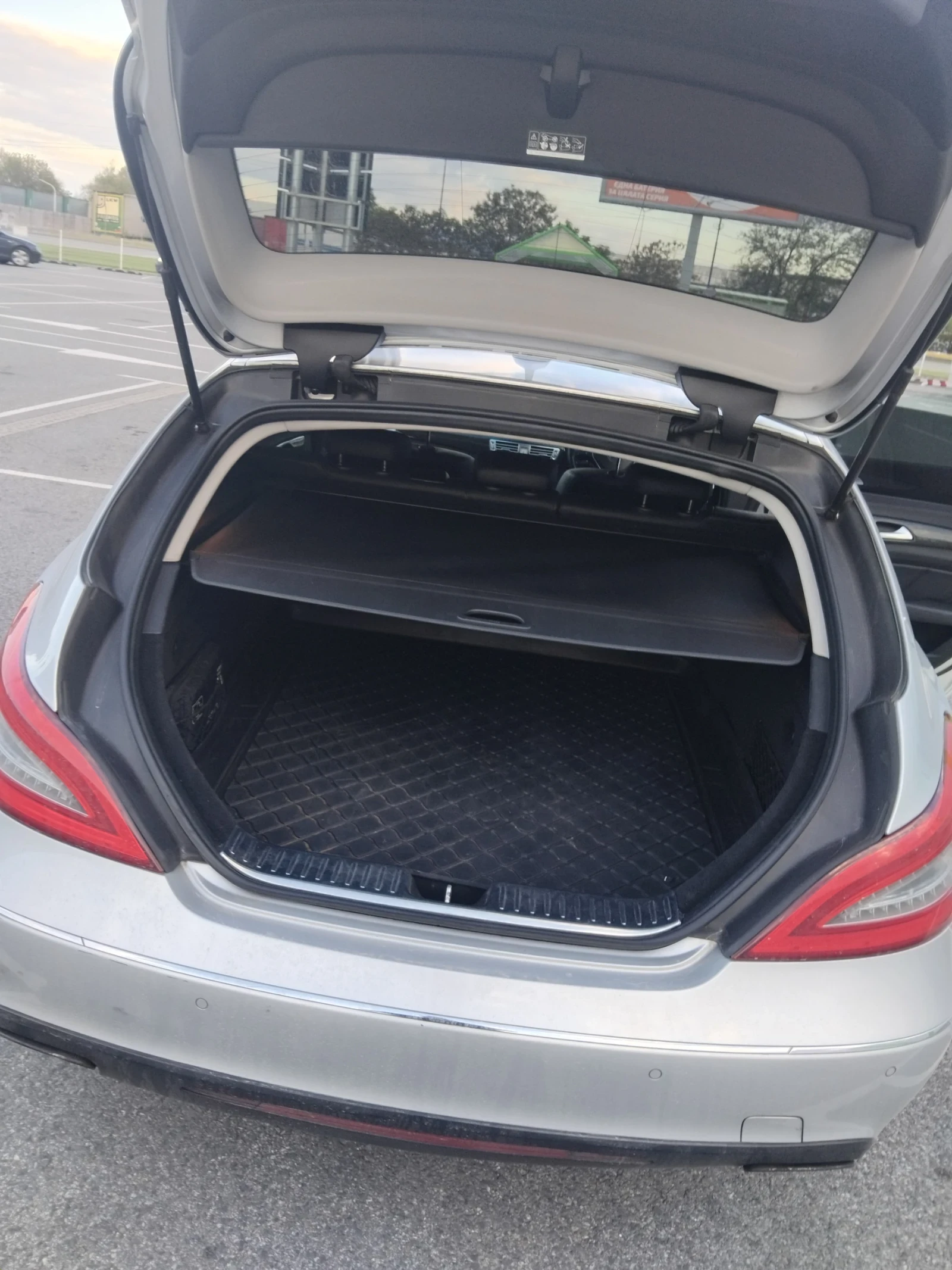 Mercedes-Benz CLS 350 Cls 350 195kw, снимка 11 - Автомобили и джипове - 54402692