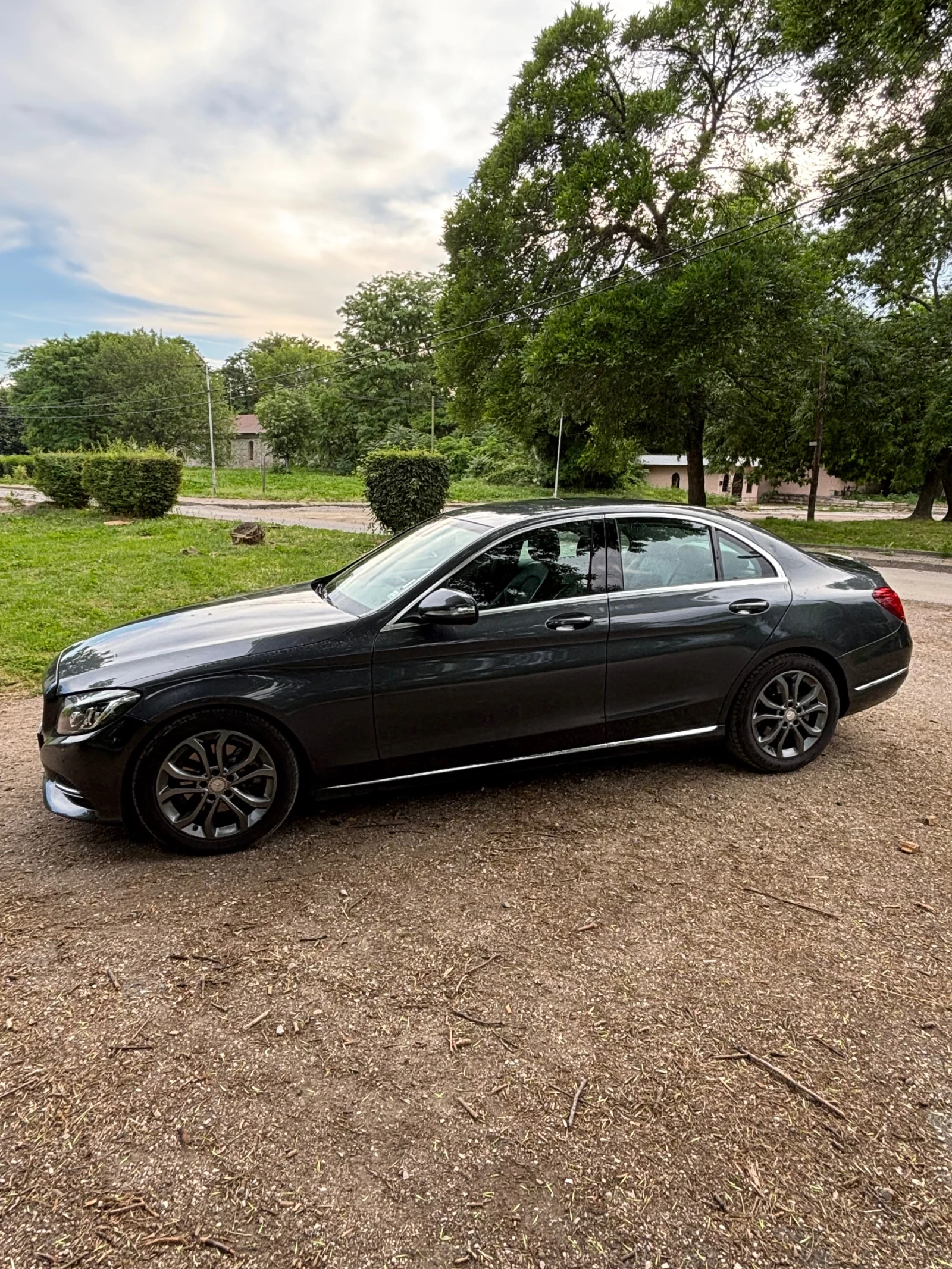 Mercedes-Benz C 220, снимка 2 - Автомобили и джипове - 54663568