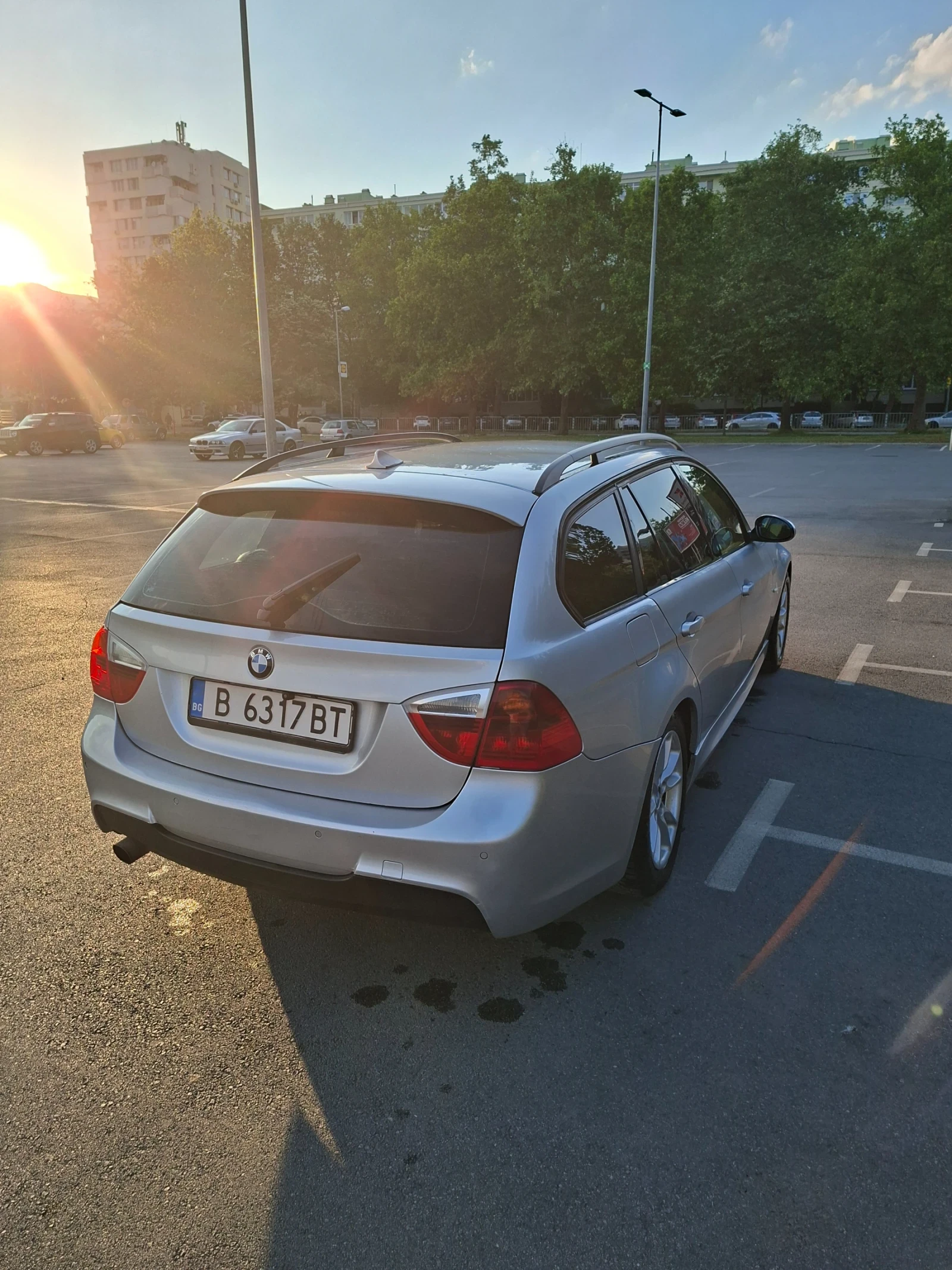 BMW 320 Газ_Бензин, снимка 4 - Автомобили и джипове - 55050490