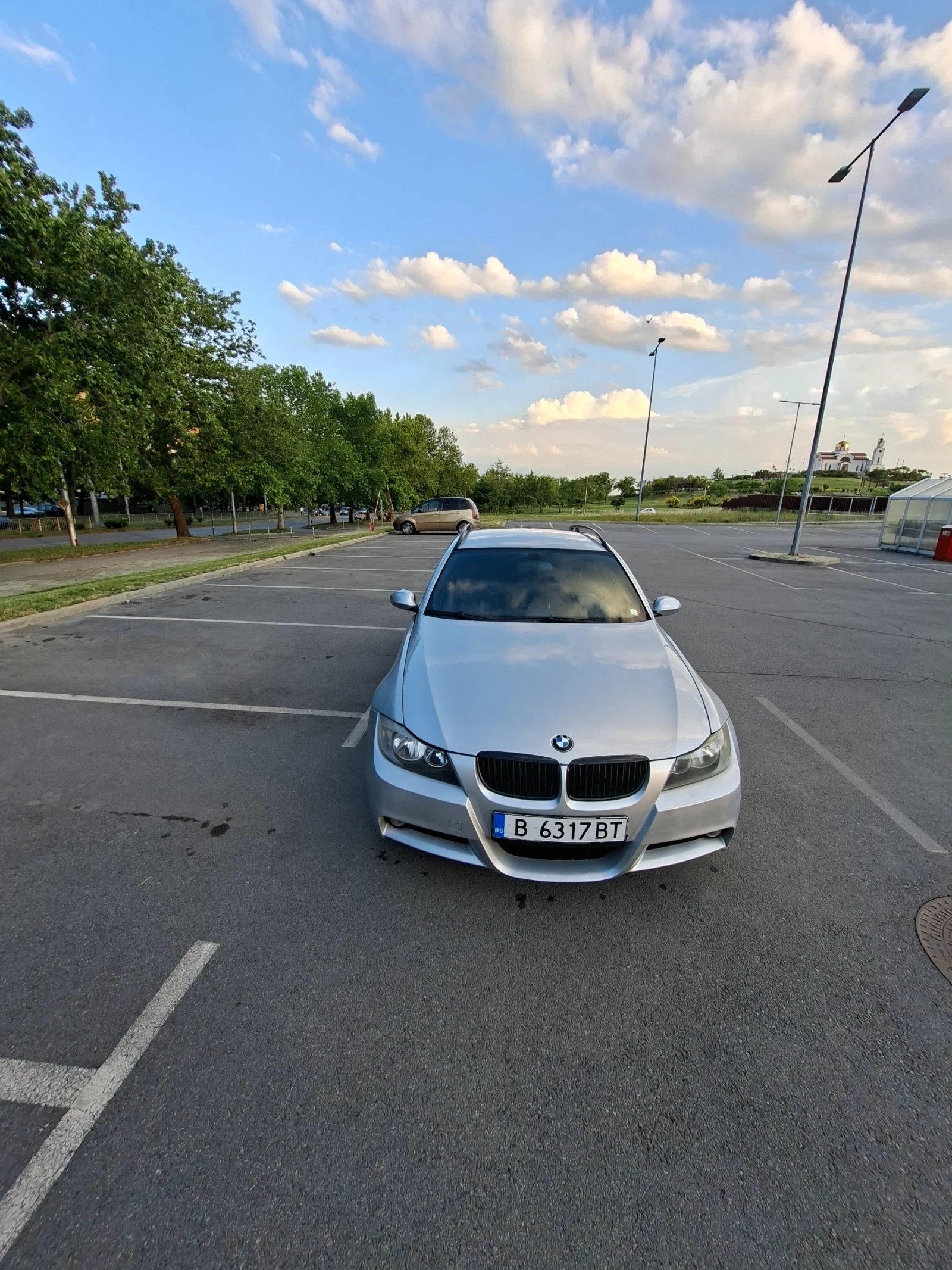 BMW 320 Газ_Бензин, снимка 6 - Автомобили и джипове - 55050490