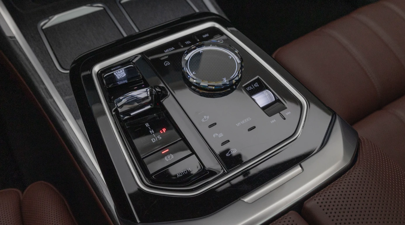 BMW 740 M SPORT | XDRIVE, снимка 7 - Автомобили и джипове - 55163082