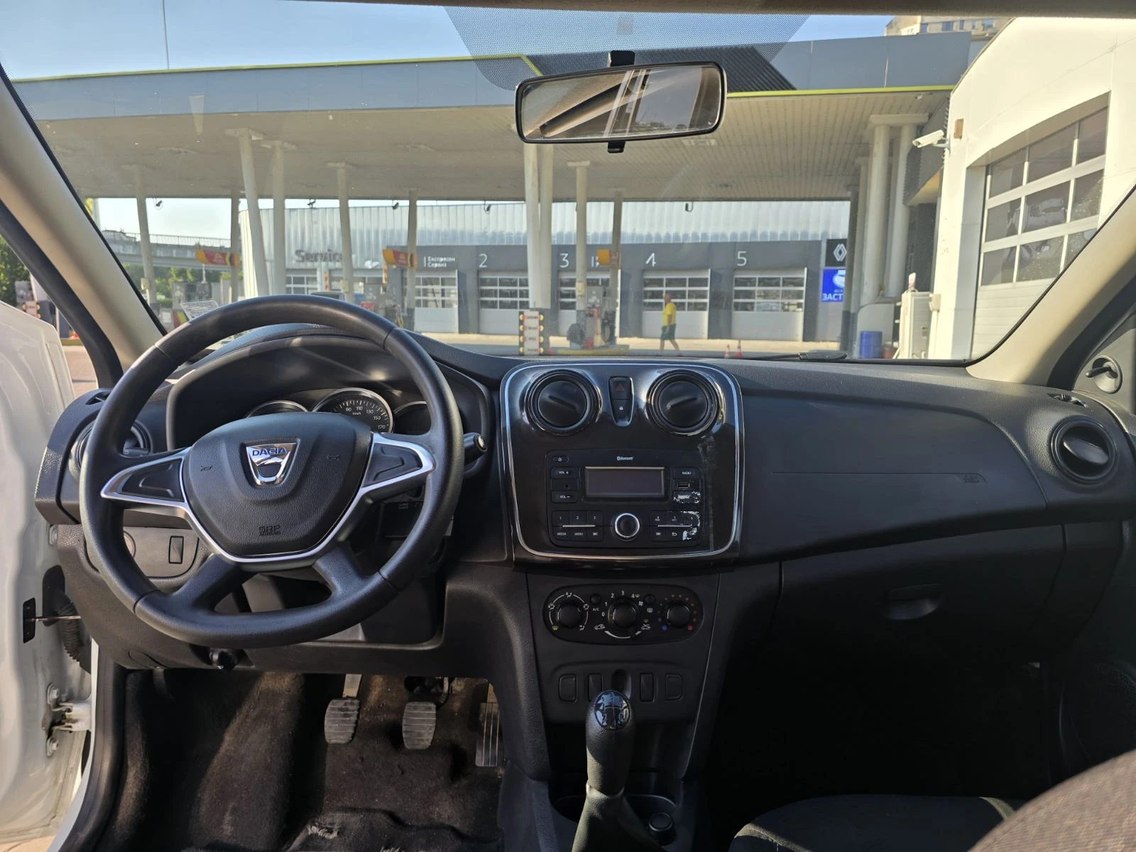 Dacia Logan 1.5 DCI, снимка 10 - Автомобили и джипове - 55852719