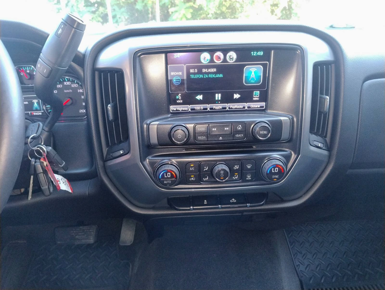 Chevrolet Silverado 5.3 V8 LT, снимка 13 - Автомобили и джипове - 55920562