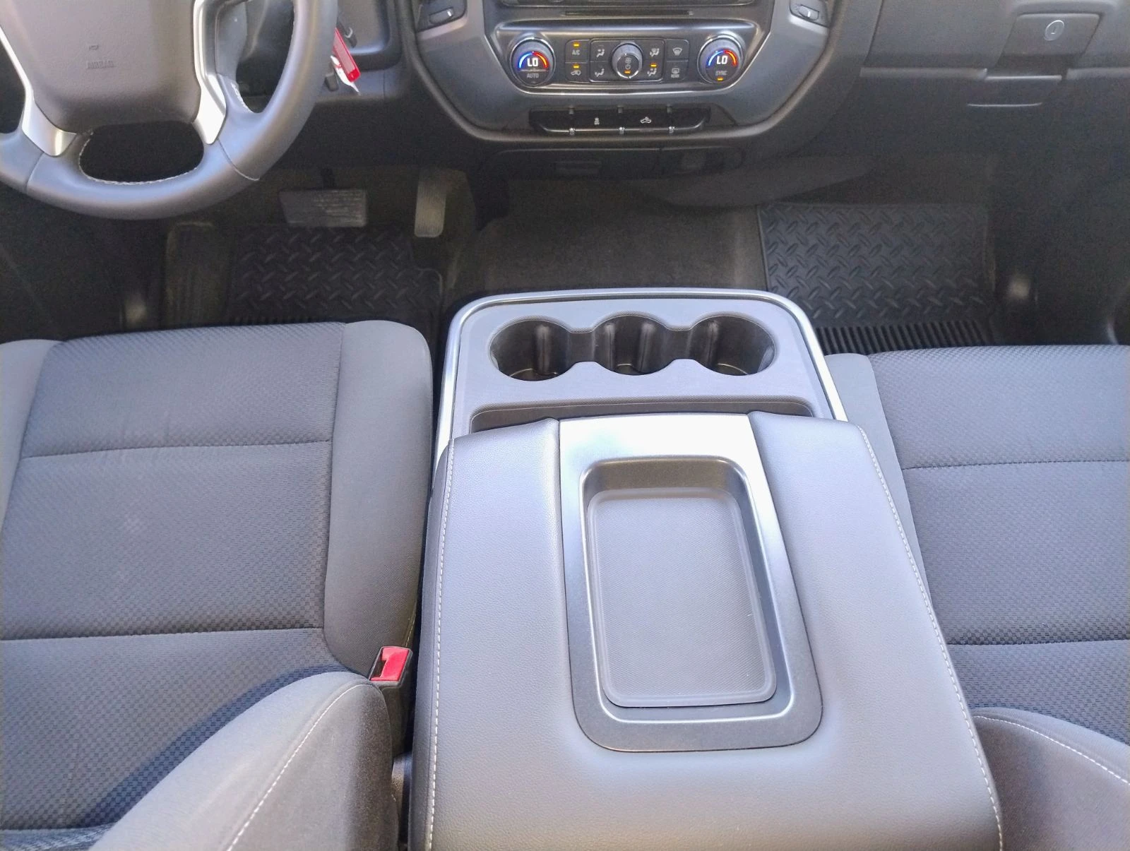 Chevrolet Silverado 5.3 V8 LT, снимка 9 - Автомобили и джипове - 55920562