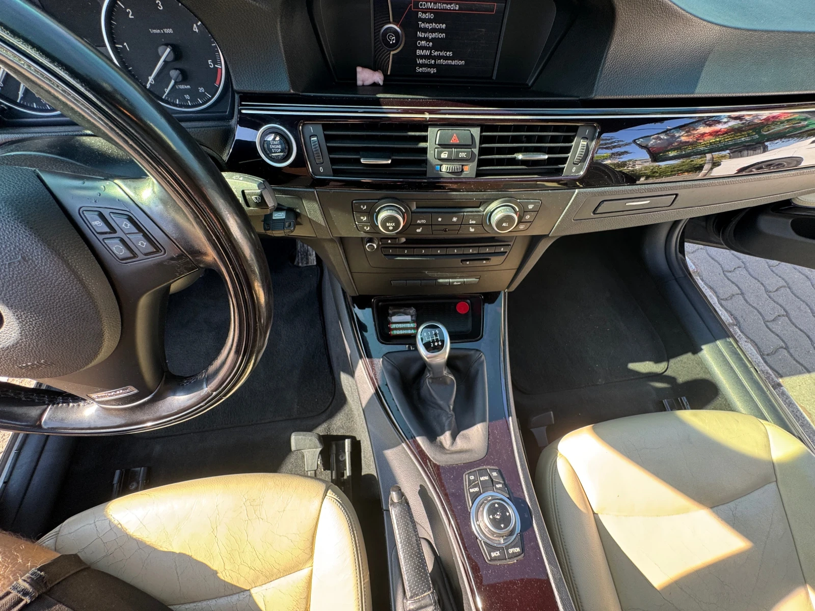 BMW 320, снимка 17 - Автомобили и джипове - 55941203