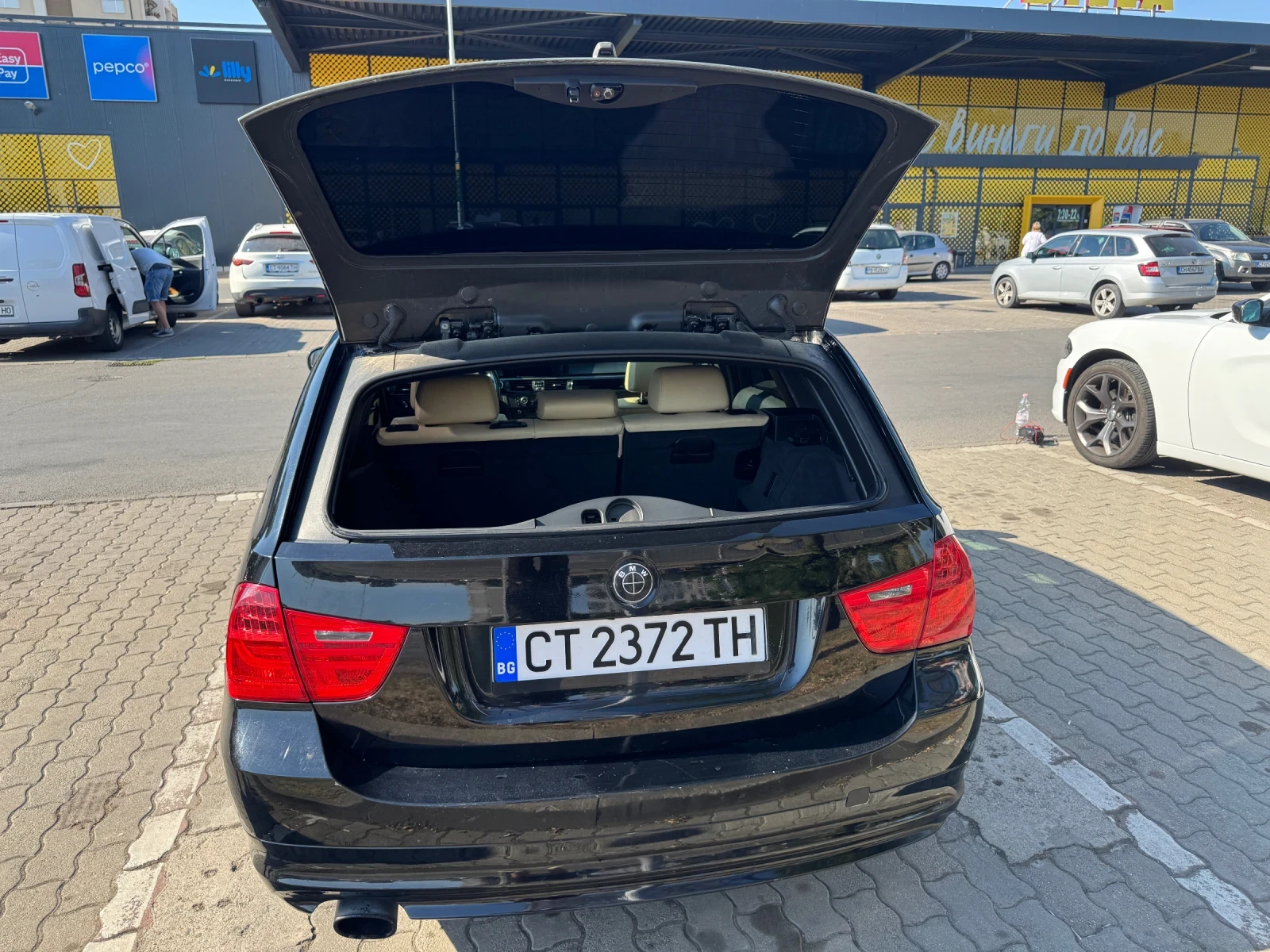 BMW 320, снимка 5 - Автомобили и джипове - 55941203