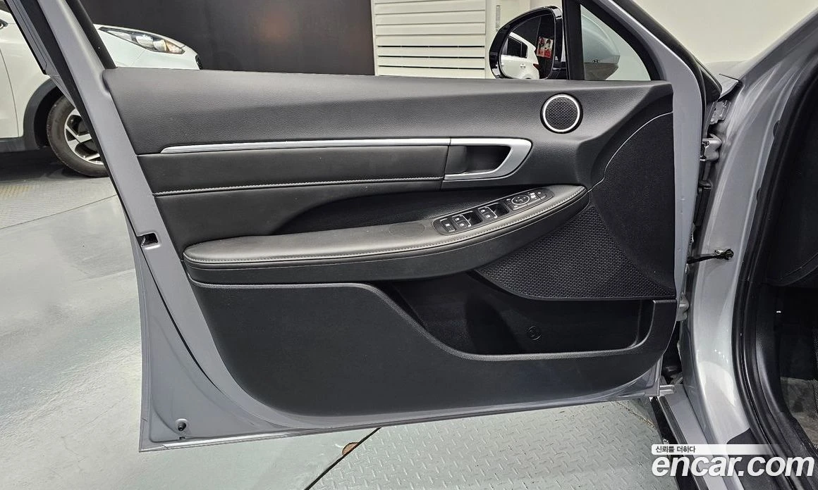 Hyundai Sonata 2.0 LPG, снимка 14 - Автомобили и джипове - 56155532