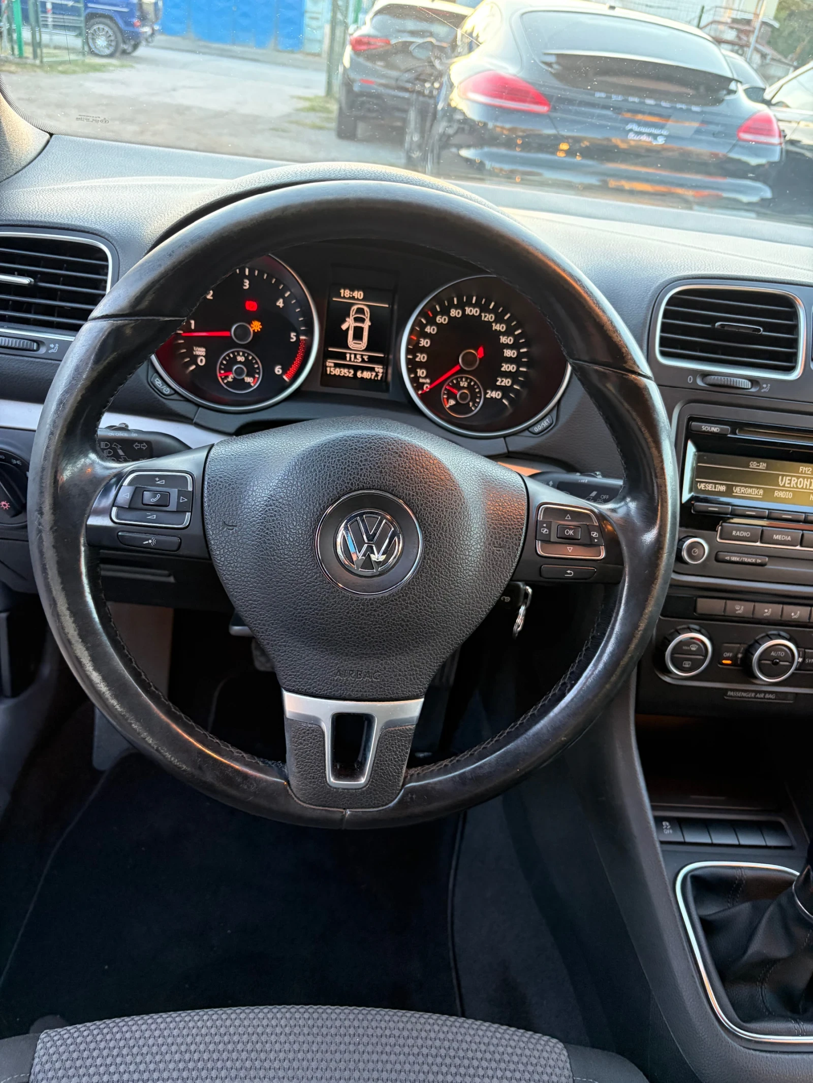 VW Golf, снимка 9 - Автомобили и джипове - 56367594
