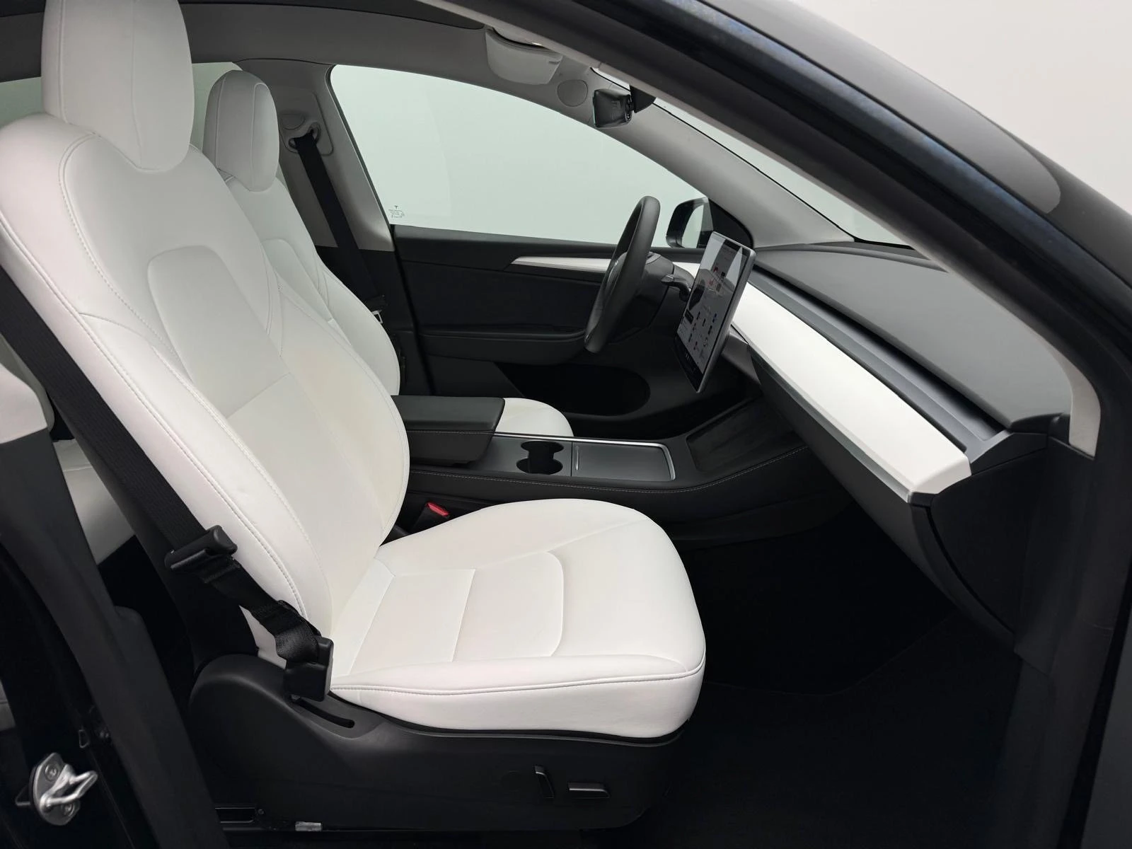 Tesla Model Y Long Range Dual Motor AWD, снимка 9 - Автомобили и джипове - 56552661