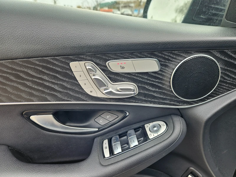 Mercedes-Benz GLC 300 AMG ПАКЕТ/ЛИЗИНГ, снимка 12 - Автомобили и джипове - 52091197