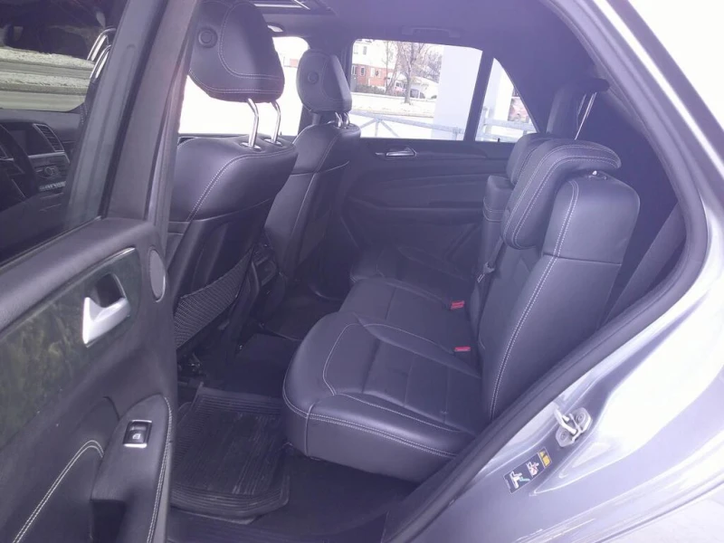 Mercedes-Benz ML 350 * AMG* 4MATIC, снимка 9 - Автомобили и джипове - 52681714