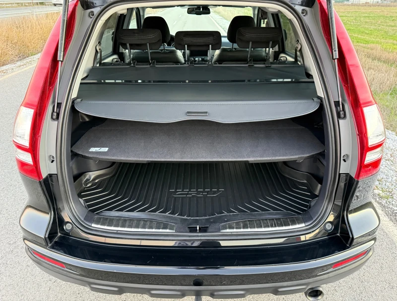 Honda Cr-v 2.0i-VTEC / 4X4 / FACELIFT / AVTOMAT / KOJA / NAVI, снимка 13 - Автомобили и джипове - 52777159