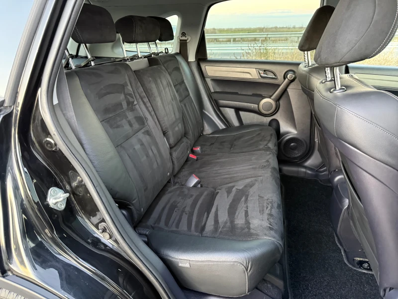 Honda Cr-v 2.0i-VTEC / 4X4 / FACELIFT / AVTOMAT / KOJA / NAVI, снимка 12 - Автомобили и джипове - 52777159