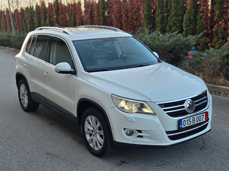 VW Tiguan 2.0TDI Панорама* Кожа* КСЕНОН* FULL , снимка 4 - Автомобили и джипове - 52798747