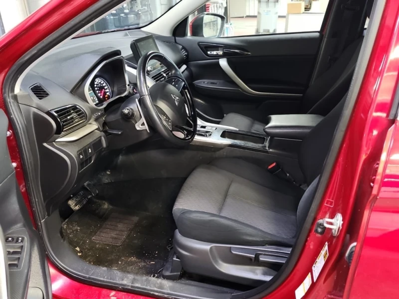 Mitsubishi Eclipse Cross * SE * CARFAX * , снимка 5 - Автомобили и джипове - 52839710