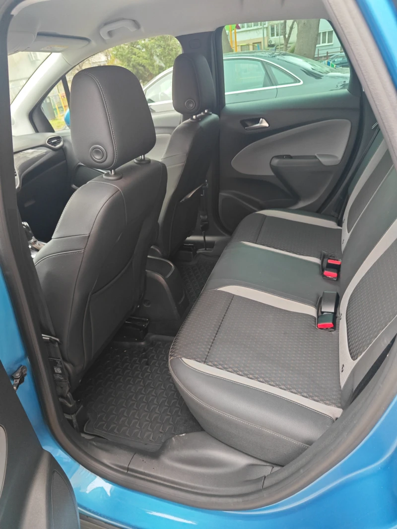 Opel Crossland X 1.2L 130HP, снимка 11 - Автомобили и джипове - 53395879