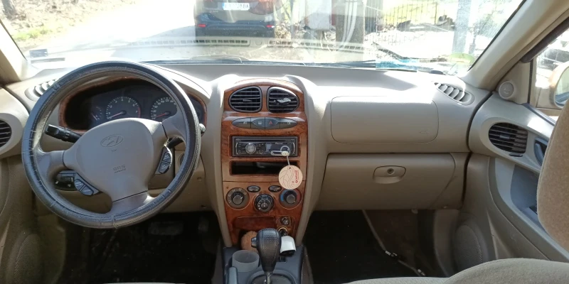 Hyundai Santa fe 2.7 6V, снимка 3 - Автомобили и джипове - 53474966