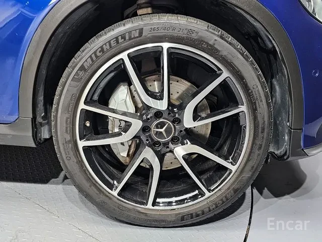 Mercedes-Benz GLC 43 AMG * AMG Line * HeadUp * * AвтоКредит* (ЦЕНА ДО БГ) - изображение 5