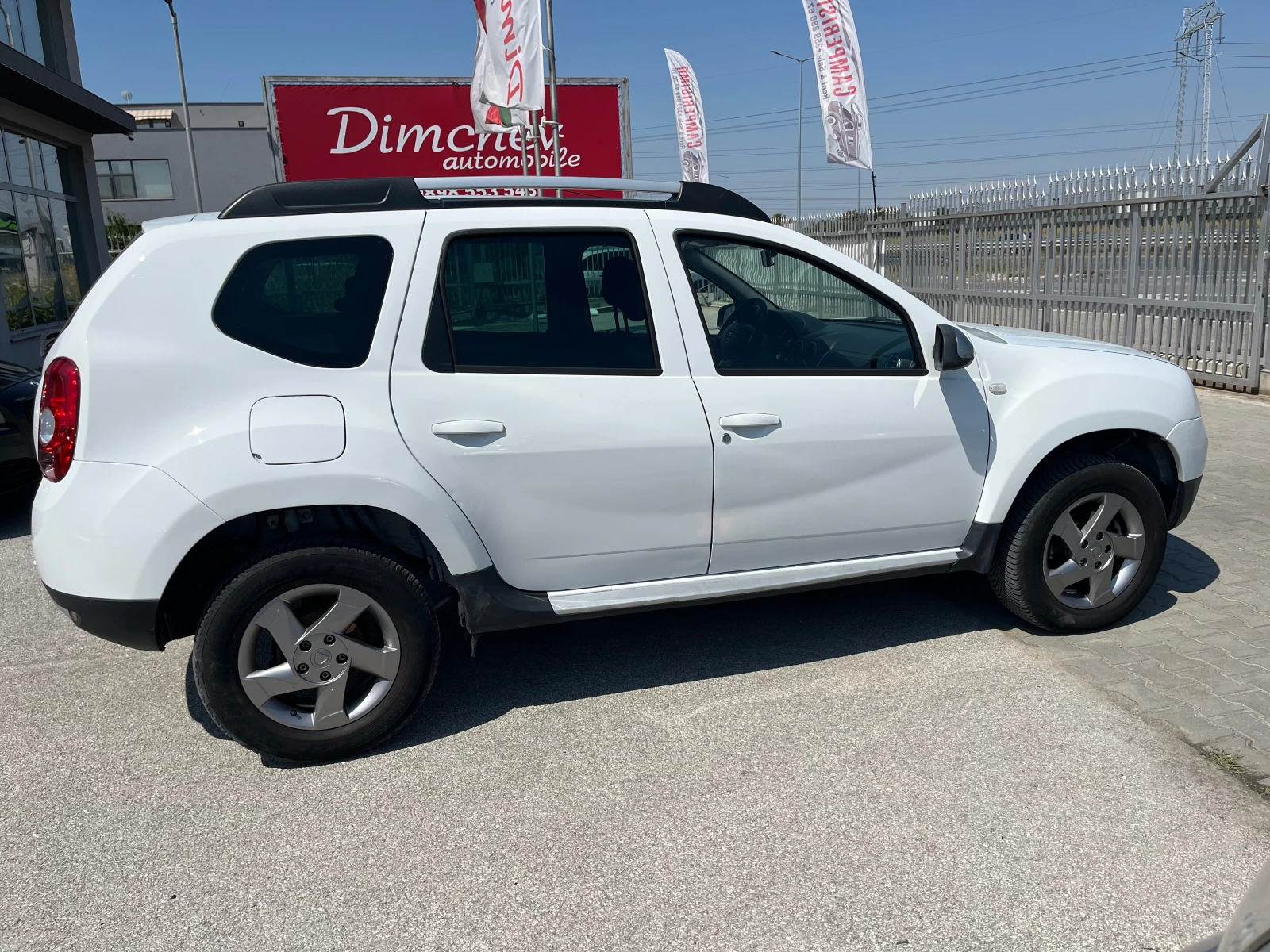 Dacia Duster 4X4/1.5 DCI - изображение 4