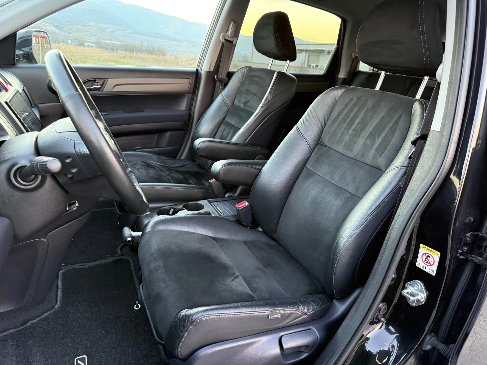 Honda Cr-v 2.0i-VTEC / 4X4 / FACELIFT / AVTOMAT / KOJA / NAVI - изображение 9