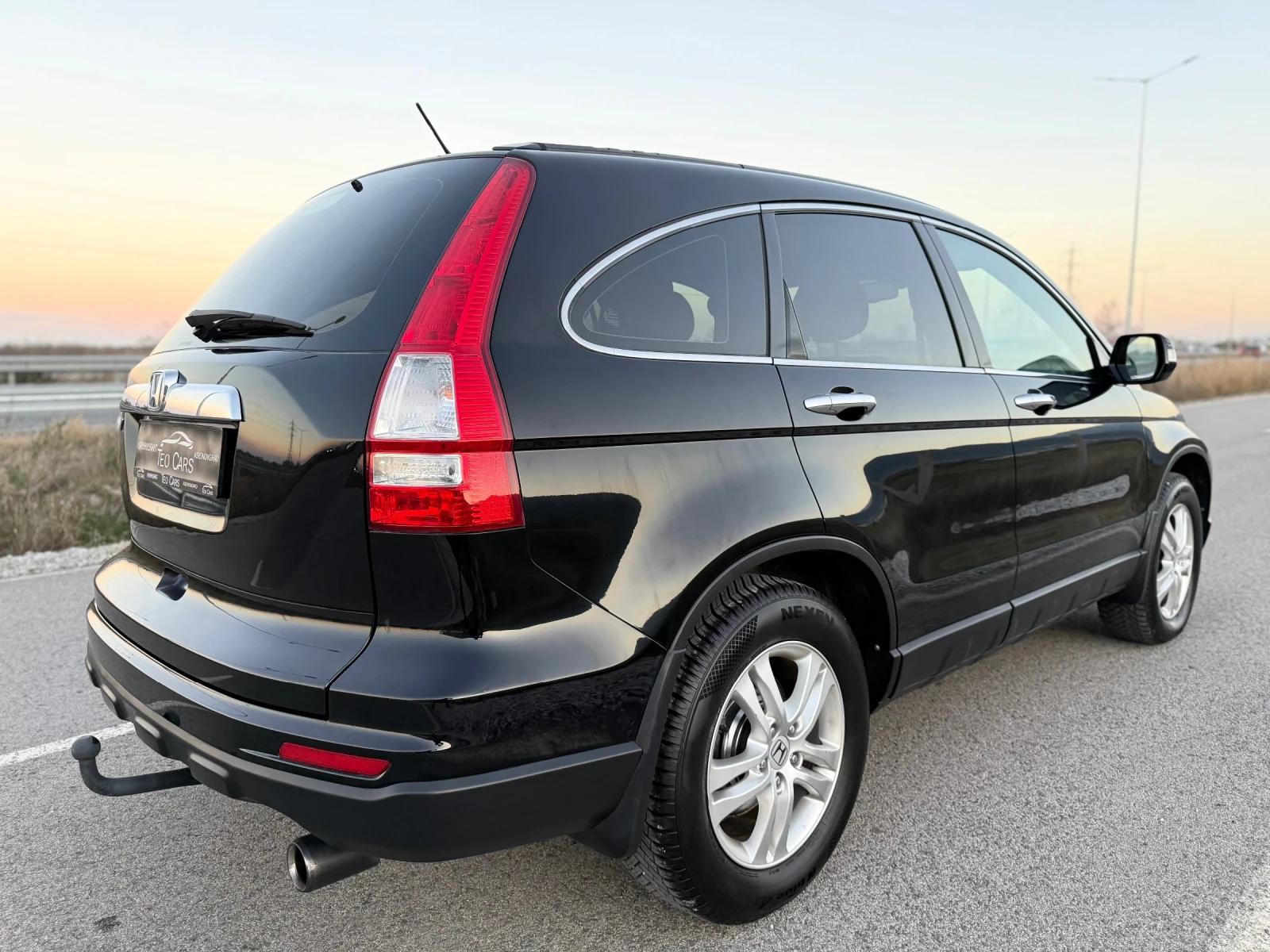 Honda Cr-v 2.0i-VTEC / 4X4 / FACELIFT / AVTOMAT / KOJA / NAVI - изображение 7