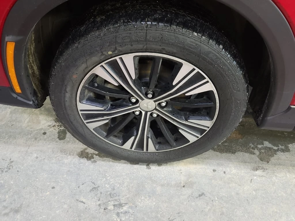 Mitsubishi Eclipse Cross * SE * CARFAX *  - изображение 6