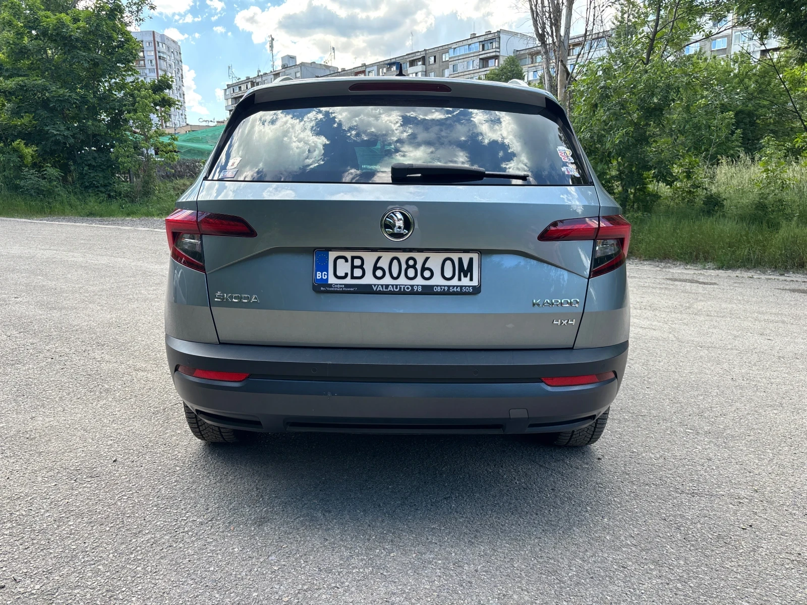 Skoda Karoq 2.0-TDI Style 4x4/Keyless/LED/ОБСЛУЖЕНА!, снимка 6 - Автомобили и джипове - 52877469