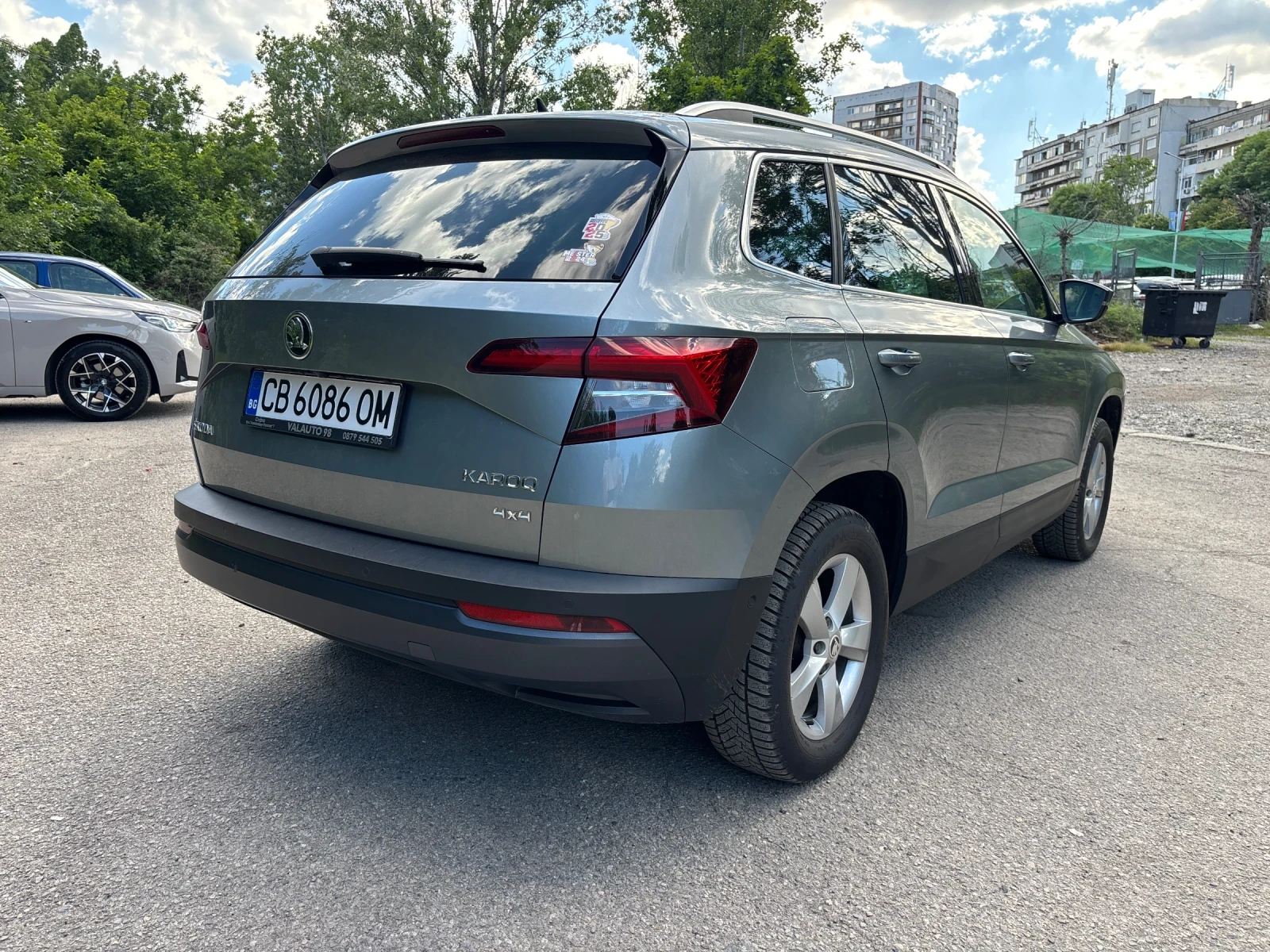 Skoda Karoq 2.0-TDI Style 4x4/Keyless/LED/ОБСЛУЖЕНА!, снимка 5 - Автомобили и джипове - 52877469