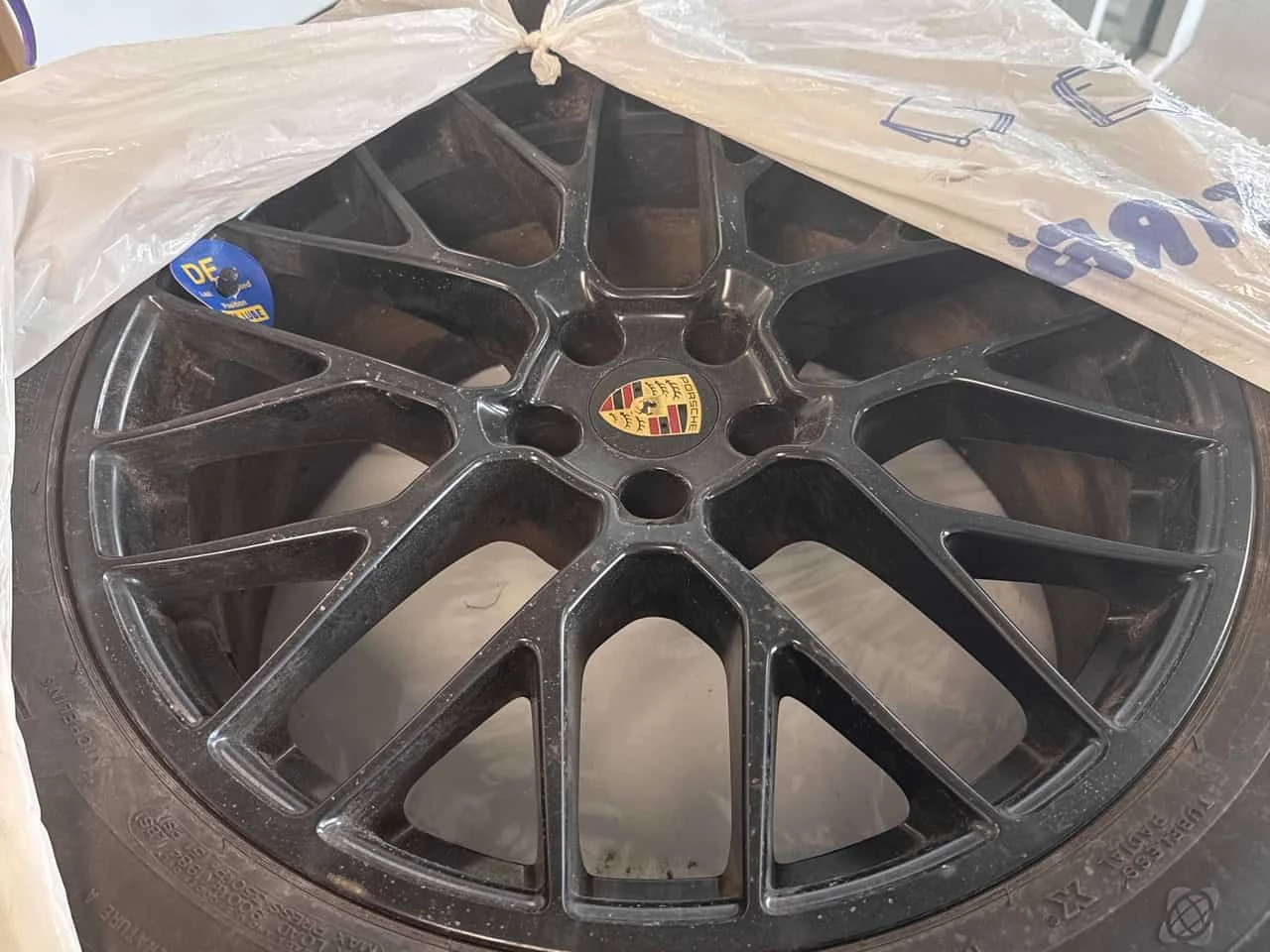 Porsche Macan * GTS * DISTRONIC* ПАНОРАМА* ОБДУХВАНЕ* + ГУМИ С Д, снимка 13 - Автомобили и джипове - 53819553