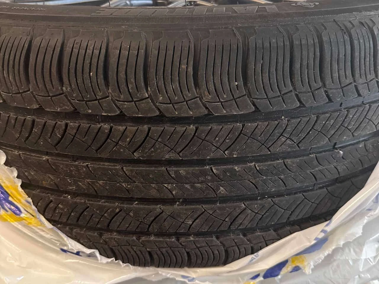 Porsche Macan * GTS * DISTRONIC* ПАНОРАМА* ОБДУХВАНЕ* + ГУМИ С Д, снимка 14 - Автомобили и джипове - 53819553