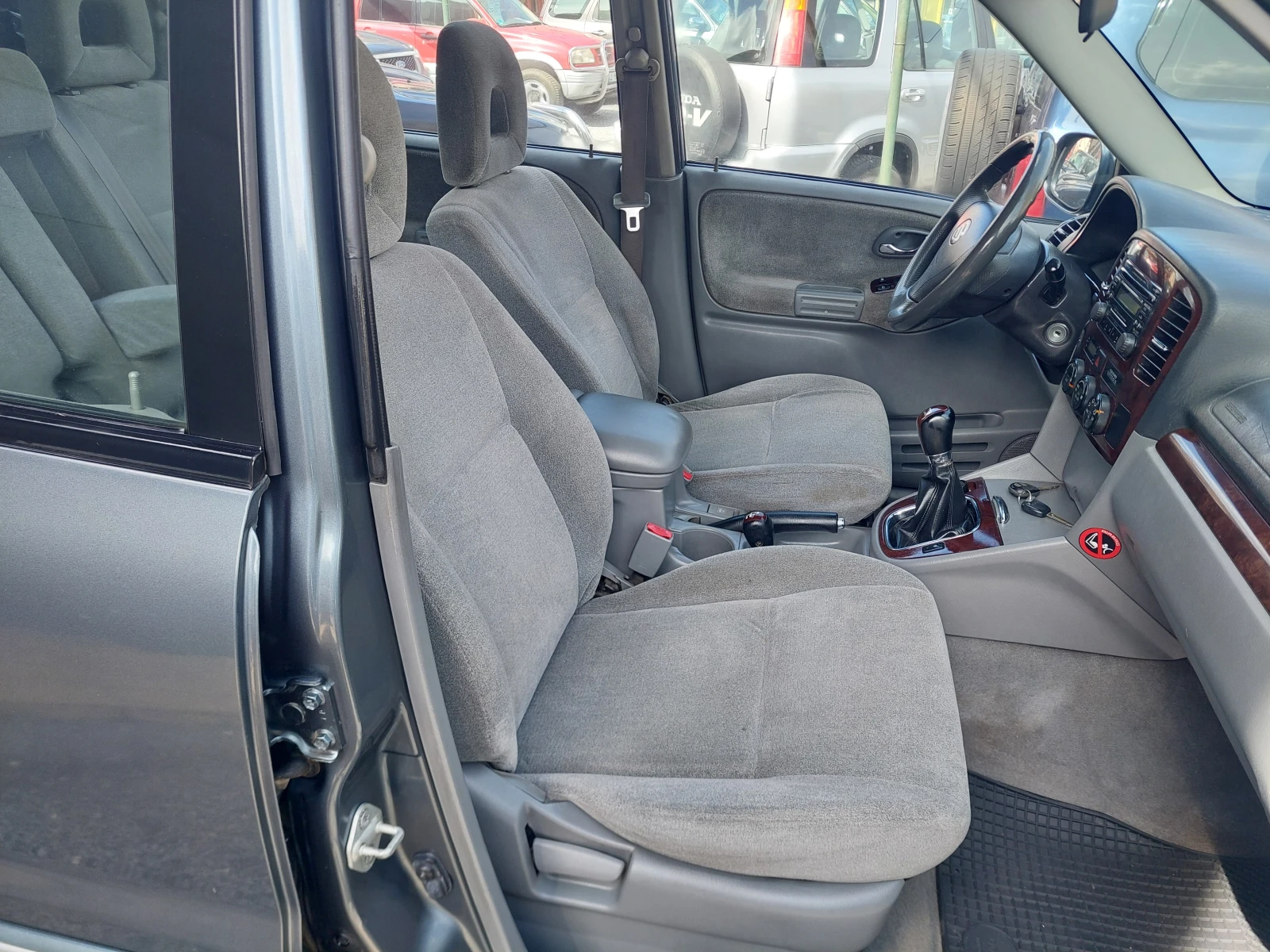 Suzuki Grand vitara ТОП СЪСТОЯНИЕ, снимка 9 - Автомобили и джипове - 54007635