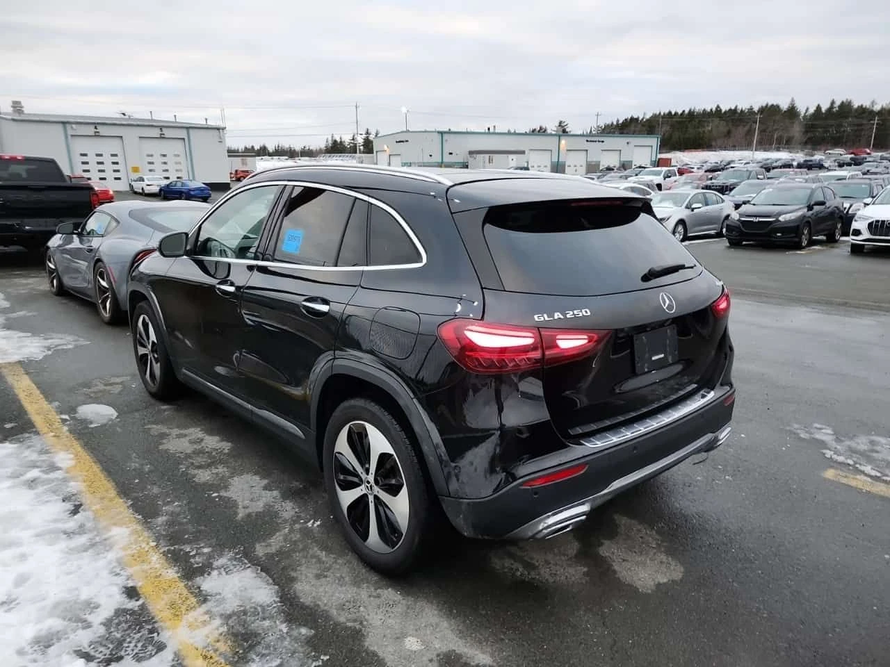 Mercedes-Benz GLA 250 | 4MATIC | PANO | MEMORY | CARFAX | , снимка 4 - Автомобили и джипове - 54111091