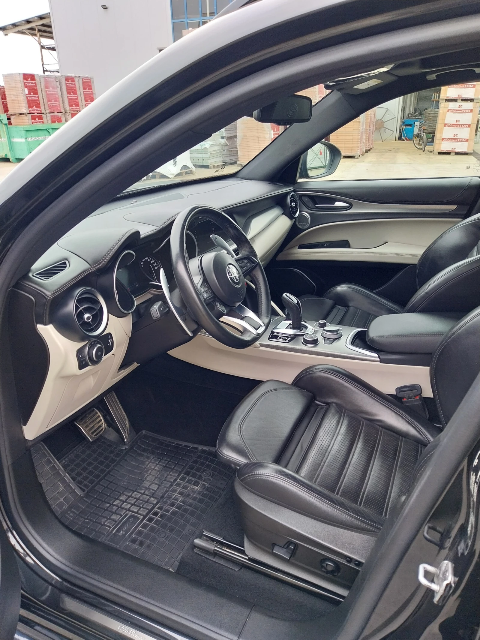 Alfa Romeo Stelvio, снимка 8 - Автомобили и джипове - 54220104