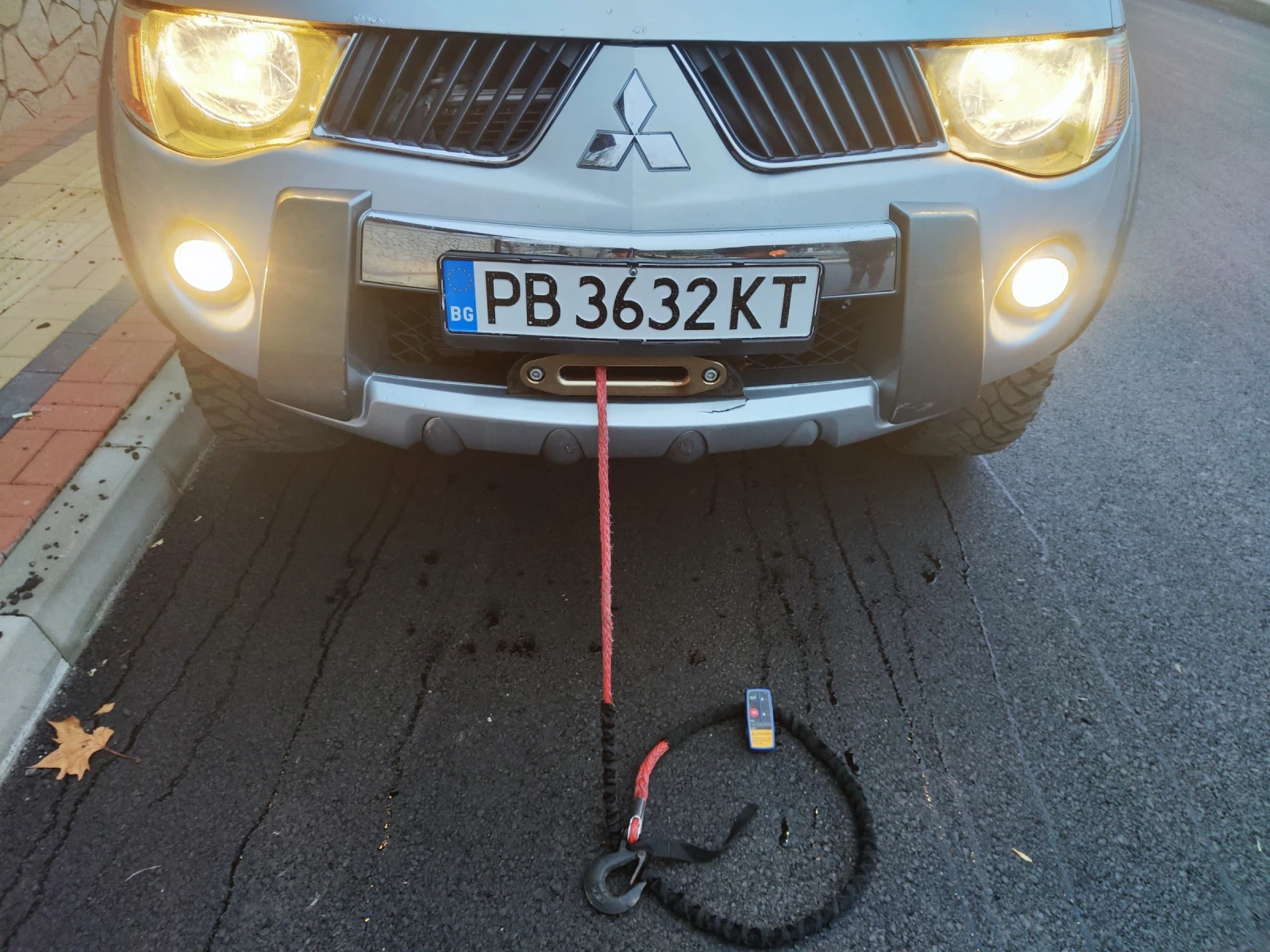 Mitsubishi L200, снимка 15 - Автомобили и джипове - 54496578