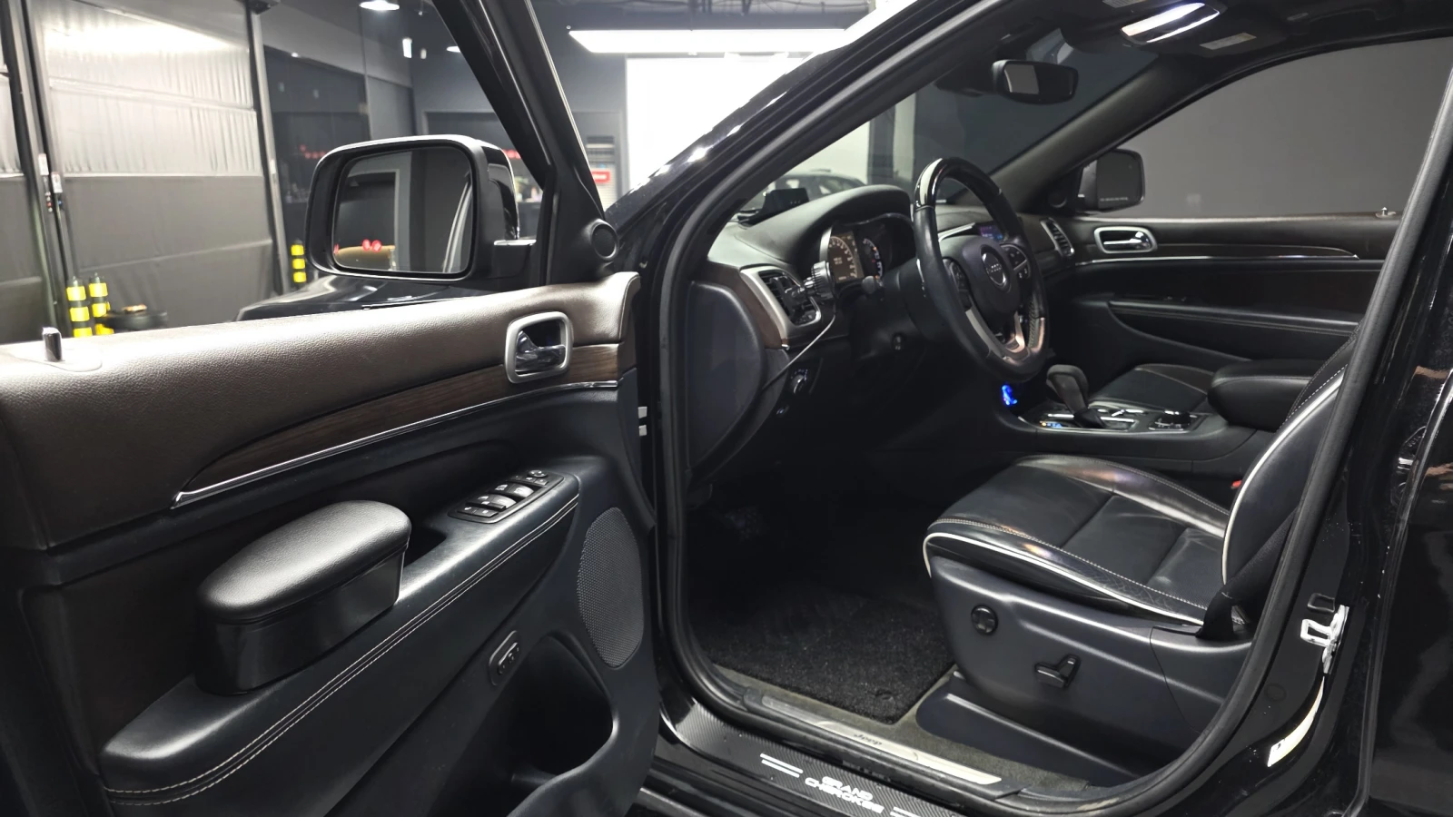 Jeep Grand cherokee OVERLAND* DISTRONIK* �����* BLK EDITION* ������ �� | Mobile.bg � ����������� 9