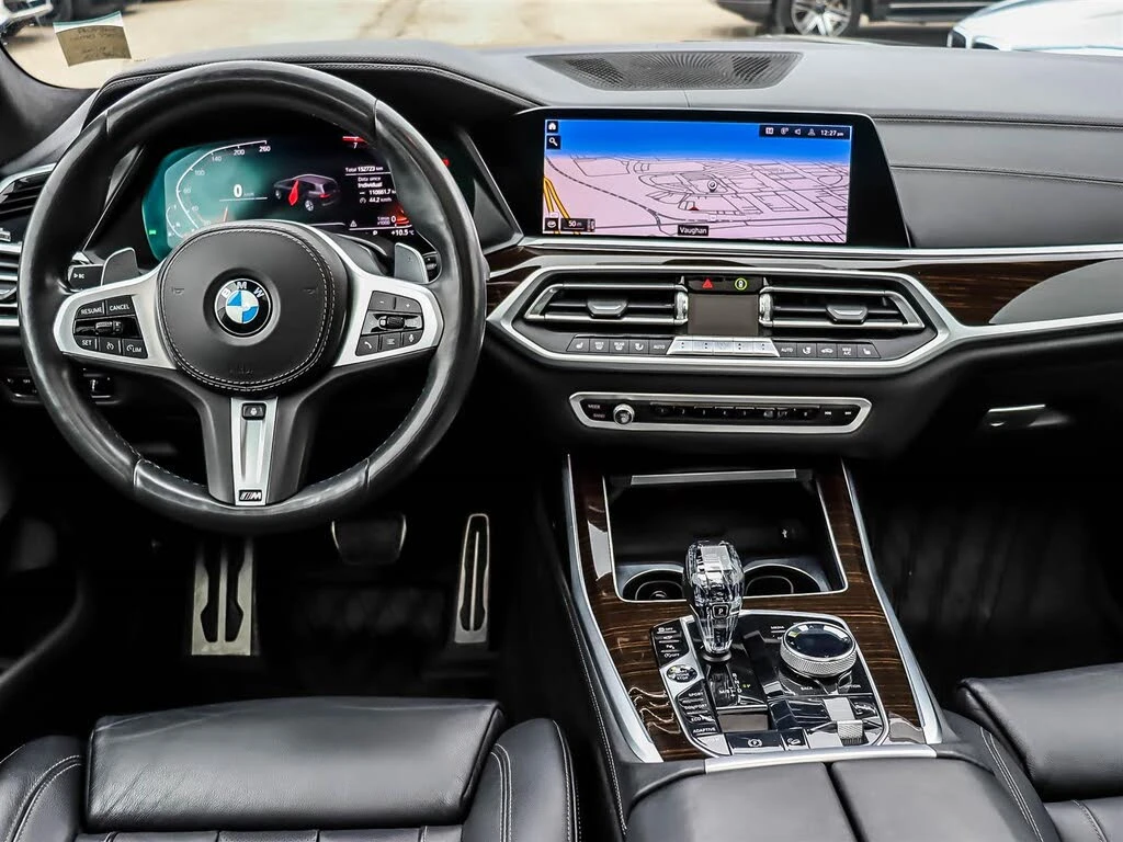 BMW X7 40i* M-SPORT* HEAD-UP* HARMAN* ПАНО* 360 КАМЕРИ, снимка 8 - Автомобили и джипове - 54713915