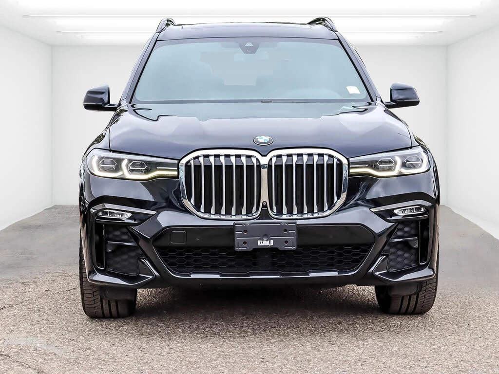 BMW X7 40i* M-SPORT* HEAD-UP* HARMAN* ПАНО* 360 КАМЕРИ, снимка 2 - Автомобили и джипове - 54713915