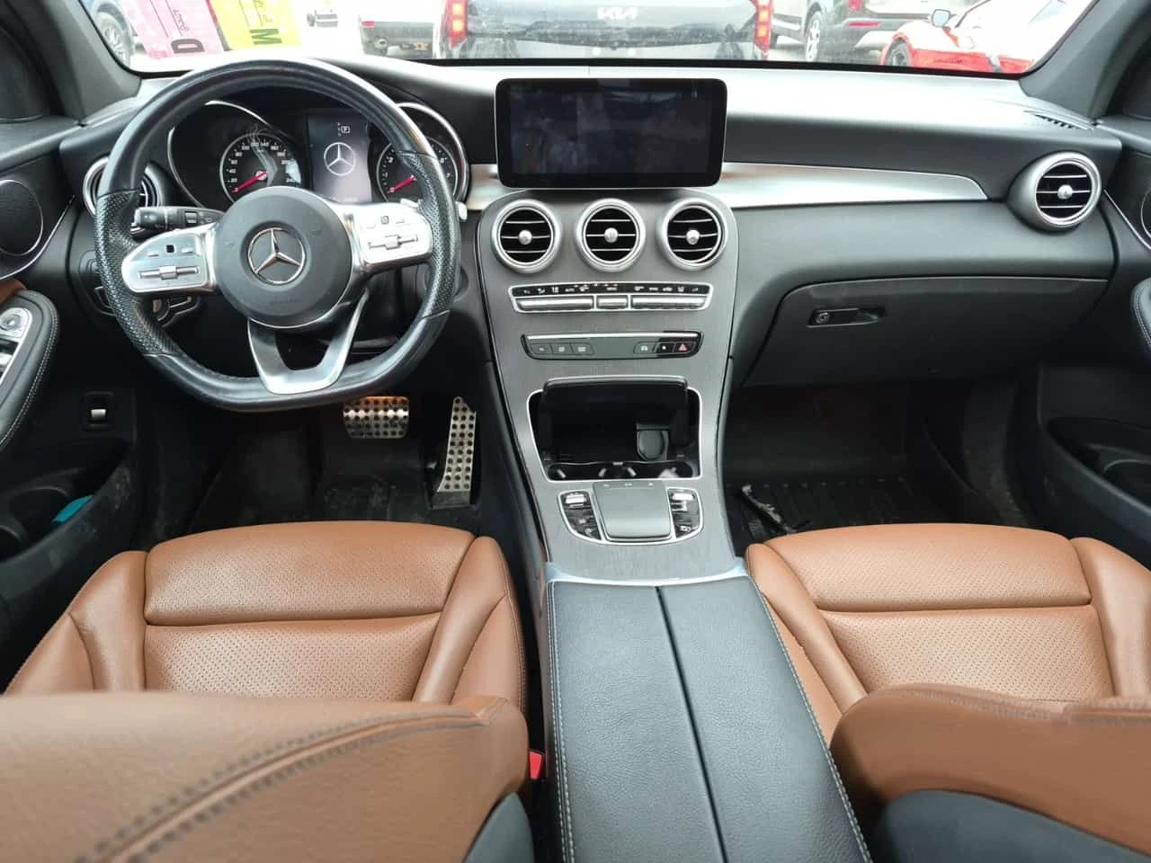 Mercedes-Benz GLC 300 2 КЛЮЧА * ПОДГРЕВИ * ПАНО * KEYLESS * CARFAX, снимка 10 - Автомобили и джипове - 54918847