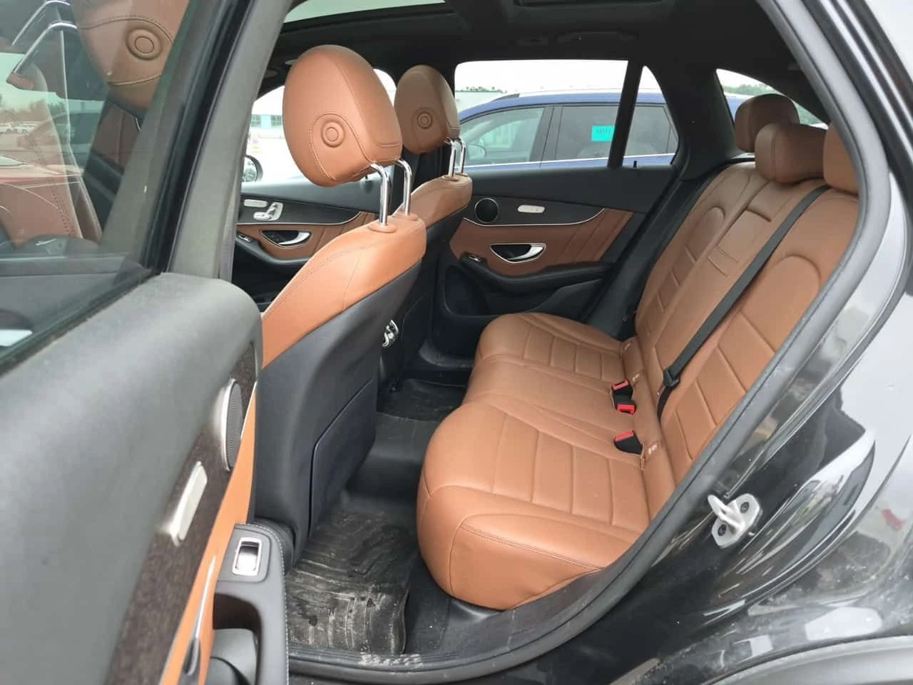 Mercedes-Benz GLC 300 2 КЛЮЧА * ПОДГРЕВИ * ПАНО * KEYLESS * CARFAX, снимка 12 - Автомобили и джипове - 54918847