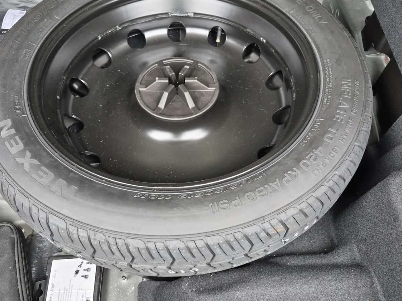 Mercedes-Benz GLC 300 2 КЛЮЧА * ПОДГРЕВИ * ПАНО * KEYLESS * CARFAX, снимка 15 - Автомобили и джипове - 54918847