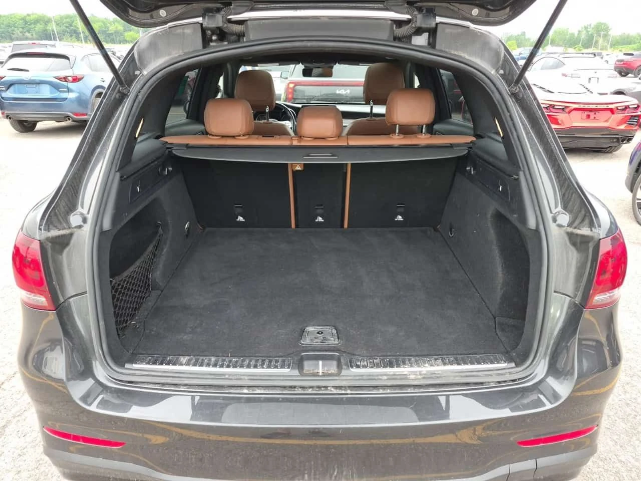 Mercedes-Benz GLC 300 2 КЛЮЧА * ПОДГРЕВИ * ПАНО * KEYLESS * CARFAX, снимка 14 - Автомобили и джипове - 54918847