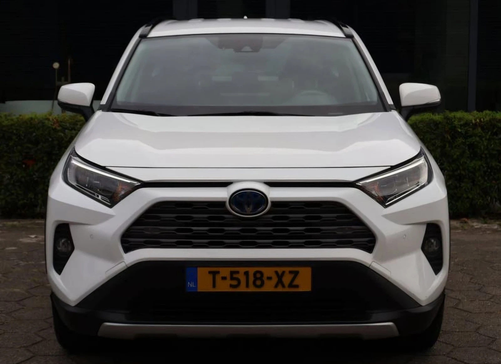 Toyota Rav4 2.5 Hybrid , снимка 4 - Автомобили и джипове - 55349345