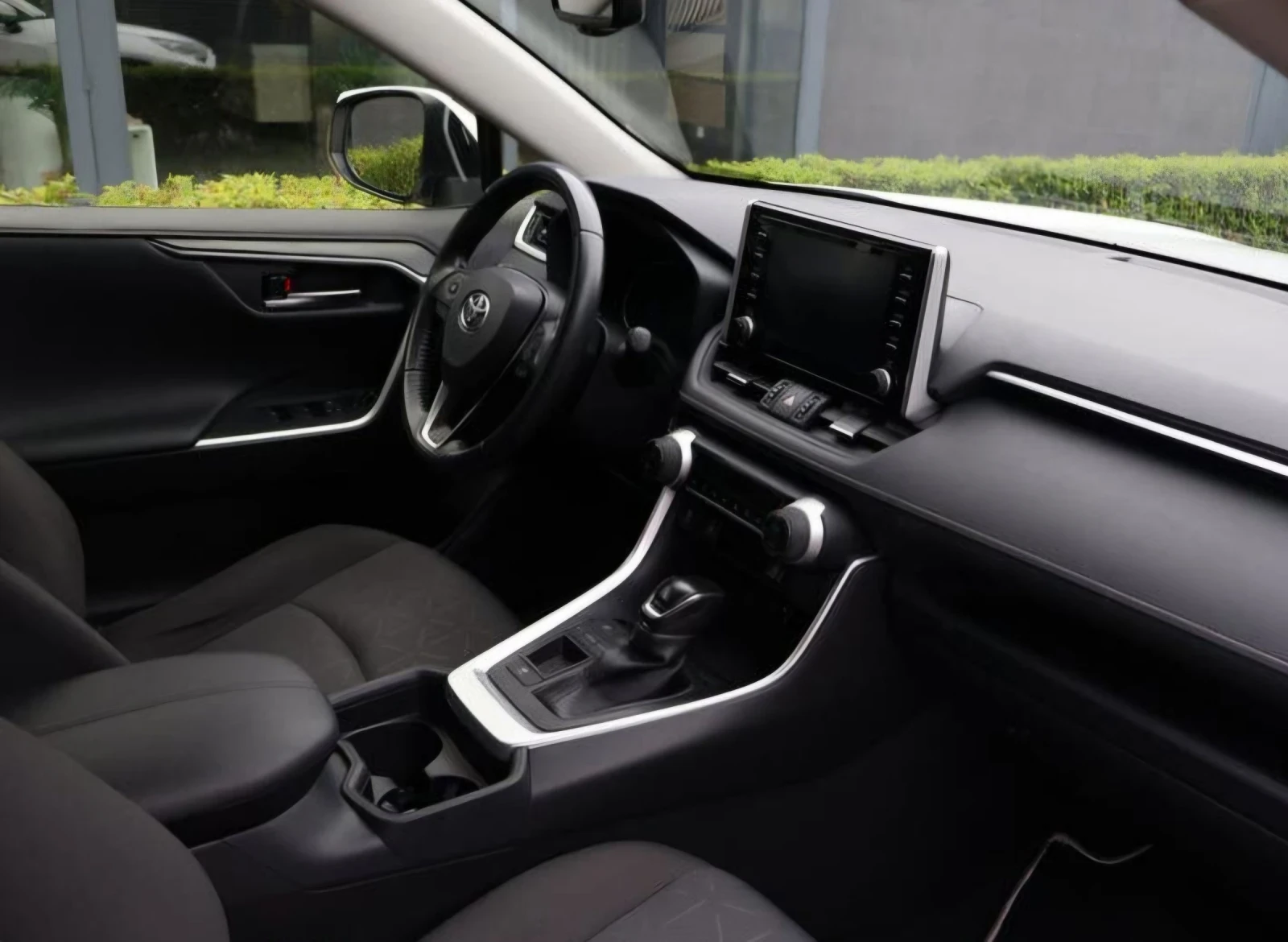 Toyota Rav4 2.5 Hybrid , снимка 15 - Автомобили и джипове - 55349345