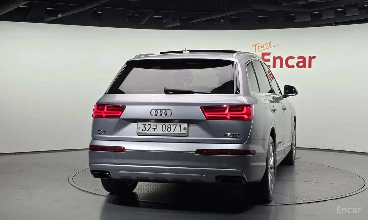 Audi Q7 | DISTRONIC | HUD | BOSE | ПАНОРАМА | , снимка 4 - Автомобили и джипове - 55622406